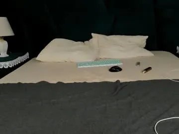 only_eric — cum show  #lovense #18 #gay #teen #young [2049 tokens remaining]