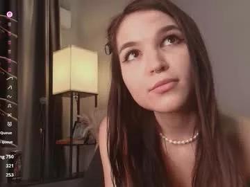 Freechat onlykira on Chaturbate