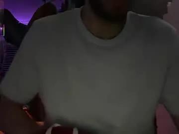 Away pantslesstraveler_plt on Chaturbate