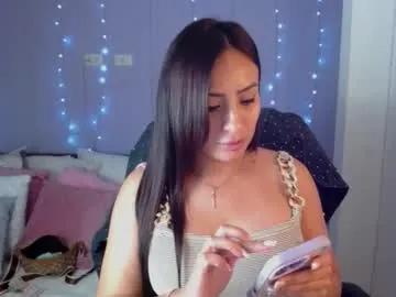 paulina_galvis2700 on Chaturbate