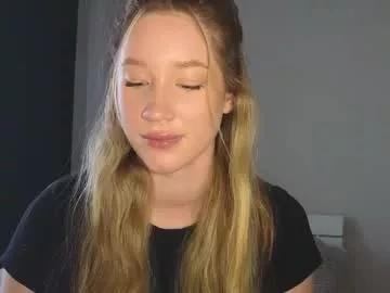 pink_rosee_ on Chaturbate