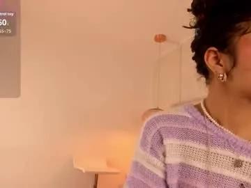 Freechat puffy_hearth on Chaturbate