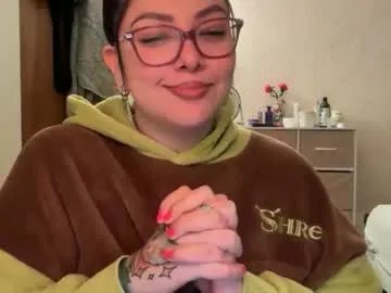 pumpkin_bunny — Tipping usually gets my attention #bbw #natural #feet #findom  #lovense