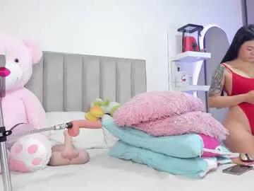 queen_antonella_oficial on Chaturbate