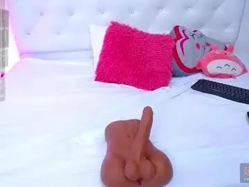 Freechat queenie_star on Chaturbate