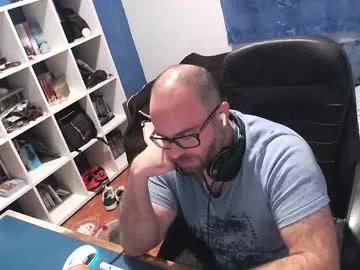 Freechat ravingr3d3 on Chaturbate
