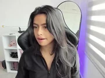 Freechat roseparis on Chaturbate