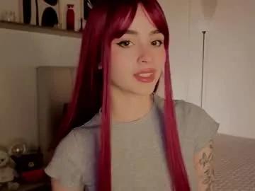 Away roxxy_mora on Chaturbate