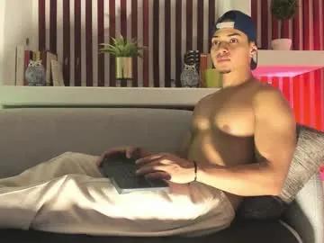 Freechat ryangreys01 on Chaturbate