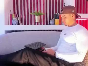 Freechat ryangreys01 on Chaturbate