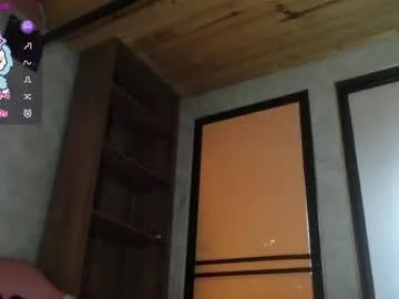 Freechat sally23_ on Chaturbate