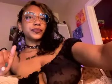 Freechat sapphire_honest on Chaturbate