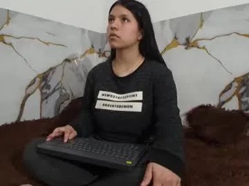 Group saraandthomas on Chaturbate