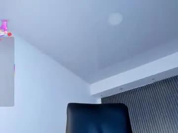 Freechat saracorraless on Chaturbate