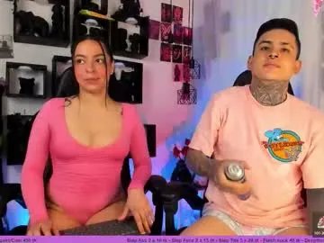 Freechat sarahandzack on Chaturbate