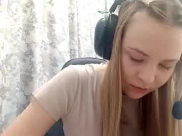 sherrylkeep — Goal: lick my lips - Hey, I'm Lisa and it's my third day here, lets meet!  #new #18 #shy #teen #skinny [46 tokens remaining]