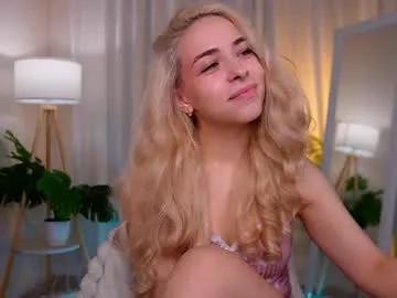 Freechat shinybarbie on Chaturbate
