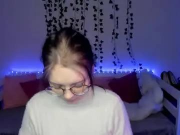 shy_elina01 on Chaturbate