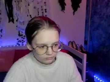 shy_elina01 on Chaturbate