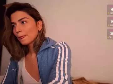 skyamber8v2 on Chaturbate