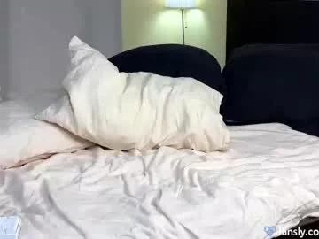 Freechat slimvers on Chaturbate