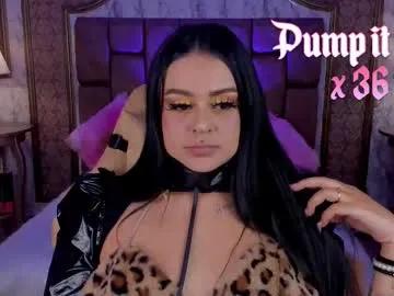 Freechat soffiqueen on Chaturbate