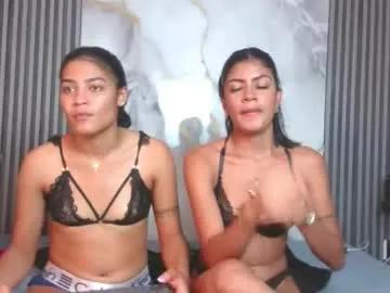 Freechat sofiandmaria on Chaturbate