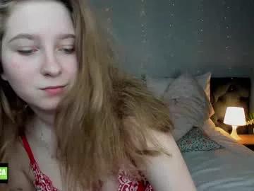 Freechat soft_as_a_flower on Chaturbate