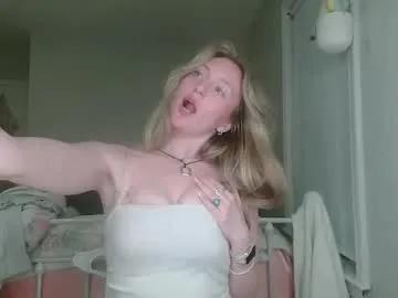 Freechat sp8cebunni99 on Chaturbate