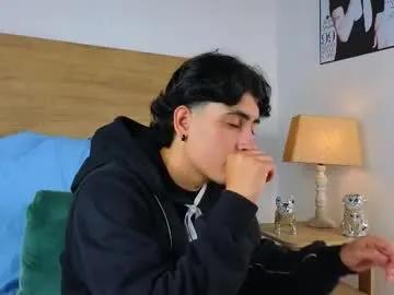 Freechat stivenbenet1 on Chaturbate