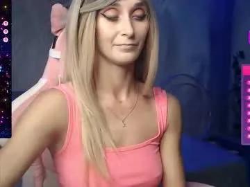 Freechat strongalice on Chaturbate