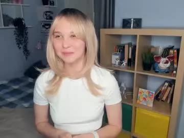 Freechat summer_lilac on Chaturbate