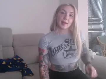 Freechat tattoobbgirl on Chaturbate