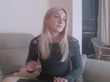 Freechat tattoobbgirl on Chaturbate