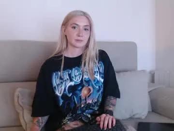 Freechat tattoobbgirl on Chaturbate