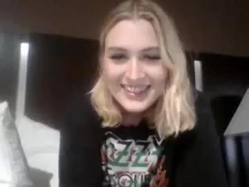 Freechat thelittlebambii on Chaturbate