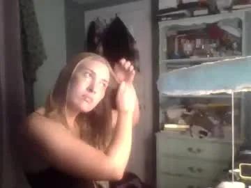 Freechat thelittlebambii on Chaturbate