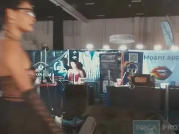 Freechat tiannarae on Chaturbate