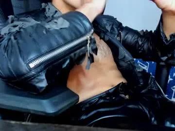 Freechat tommy_bred on Chaturbate