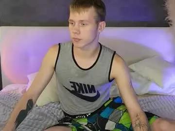 Freechat twelveeek on Chaturbate