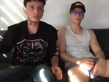 twinksguys360 on Chaturbate