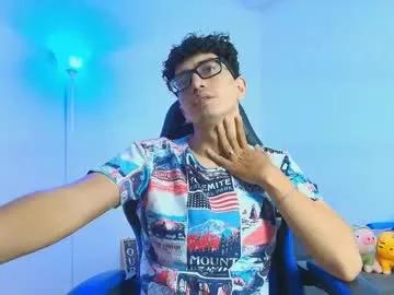 Freechat tylerwhiite_ on Chaturbate