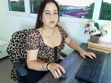 vctoria_collins_ on Chaturbate