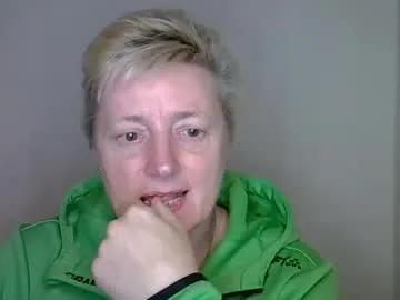 vea_motty — Hi there! Im new here! #new #mature #natural #cute #pvt