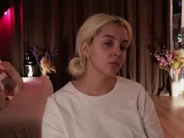 Freechat victoriamorrone on Chaturbate