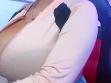 viiolleta — GOAL: BLOWJOB + SPIT TITS [122 tokens remaining] If you want heat, you will find it here ... do you dare to light the spark? #curvy #bigboobs #natural #cum #lovense