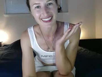 wildrose_l on Chaturbate