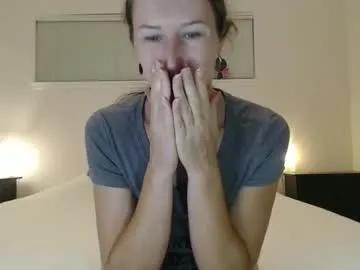 wildrose_l on Chaturbate
