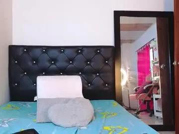 Freechat xxxtatianabustyxxx on Chaturbate