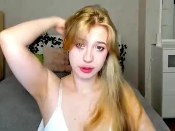 Freechat y0ung_lina18 on Chaturbate